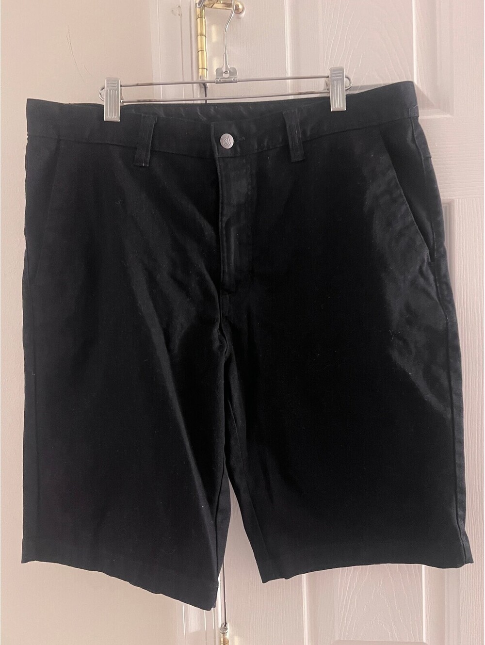Volcom Men's Black Casual Shorts Size 36